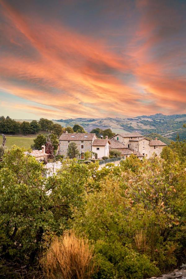 Tenuta Borgo Santa Cecilia Губбио Экстерьер фото