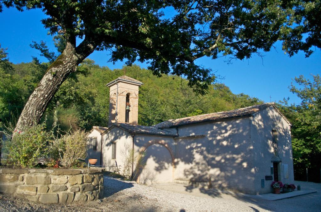 Tenuta Borgo Santa Cecilia Губбио Экстерьер фото
