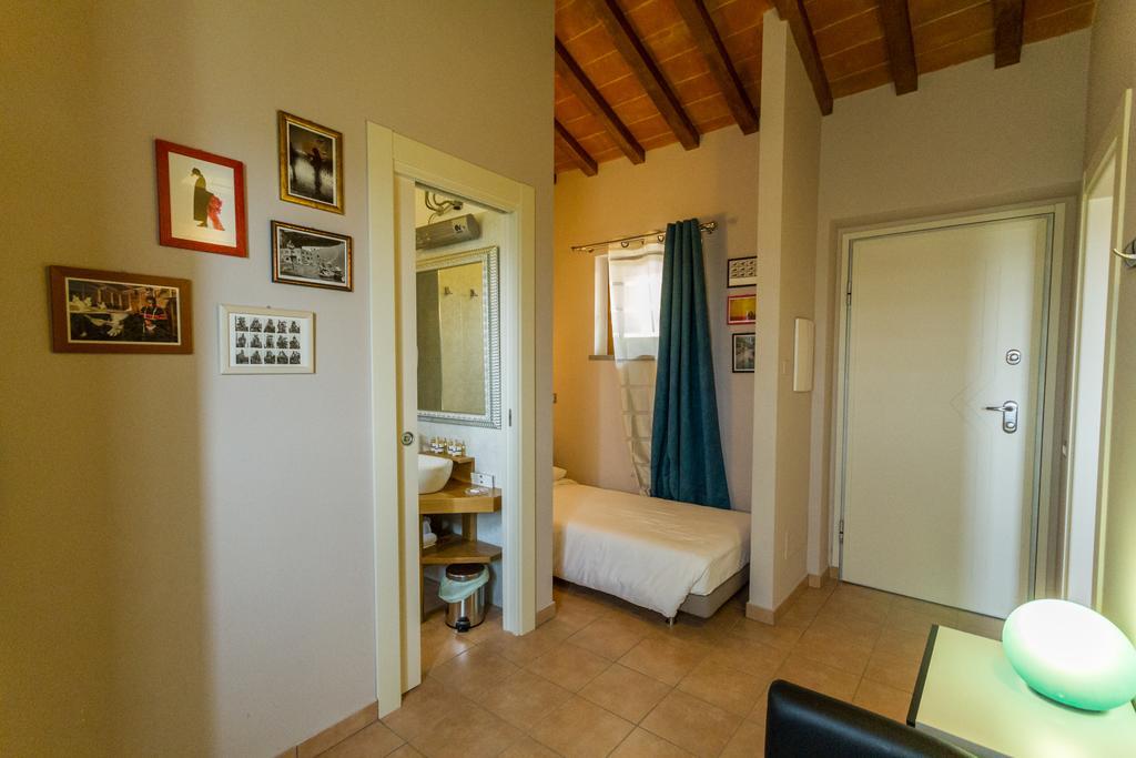 Tenuta Borgo Santa Cecilia Губбио Экстерьер фото